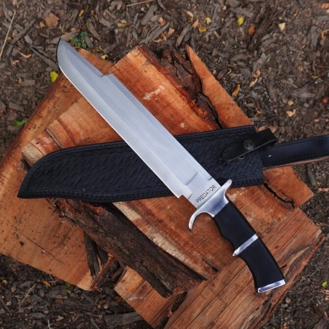 Predator Bowie Knife: Handmade 5160 Spring Steel Predator Replica