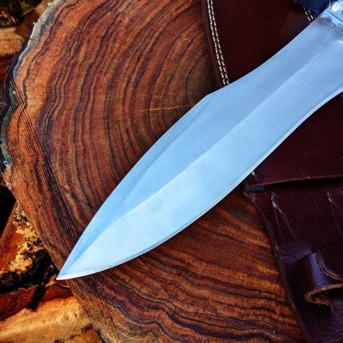 Last Blood Replica: Rambo V "HEARTSTOPPER" Replica Knife - Image 2